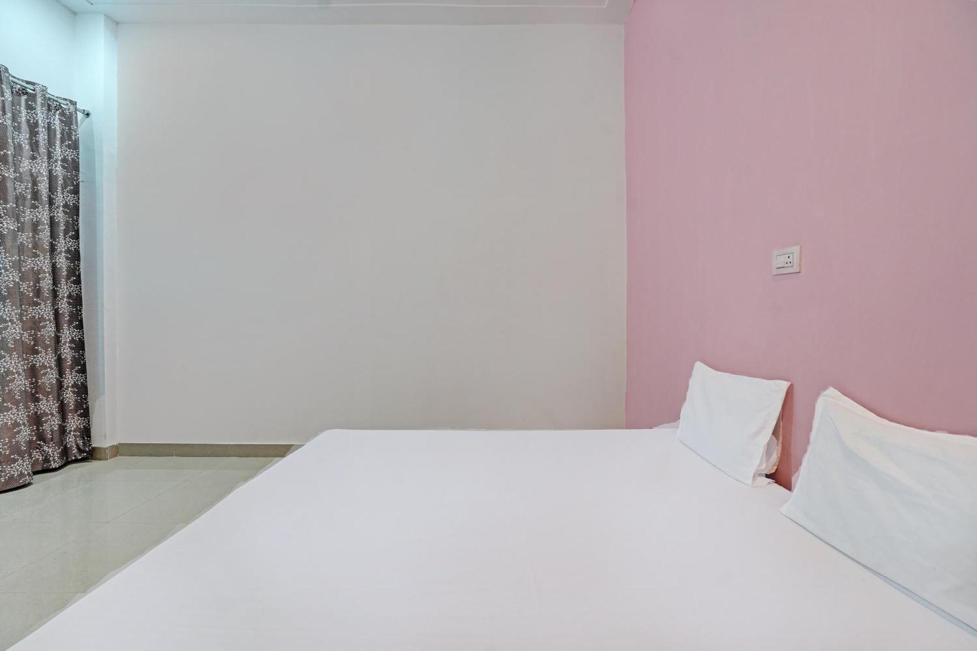 Hotel O Parth Logistics Dhāruhera Exteriör bild